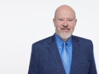 Terry Jones speaker, conferencias, travel, tourism, author